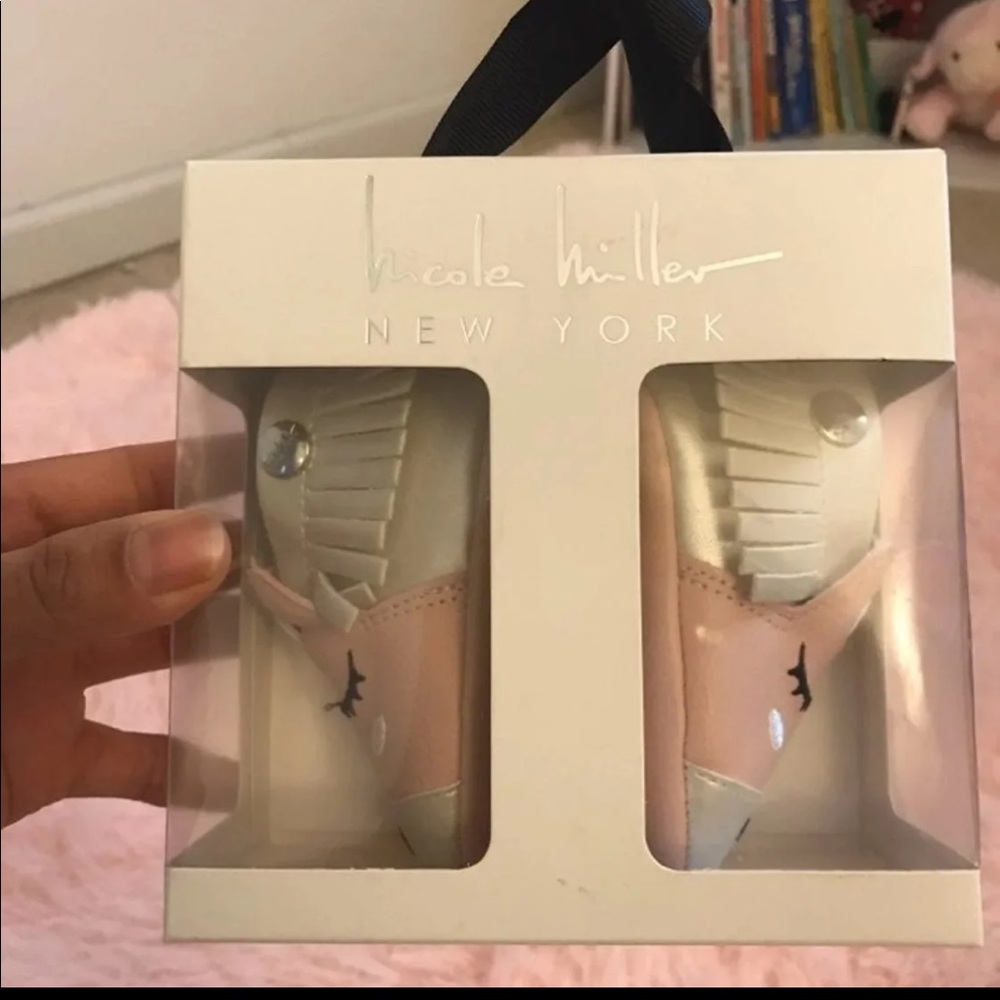 Nicole Miller Unicorn Crib Shoes